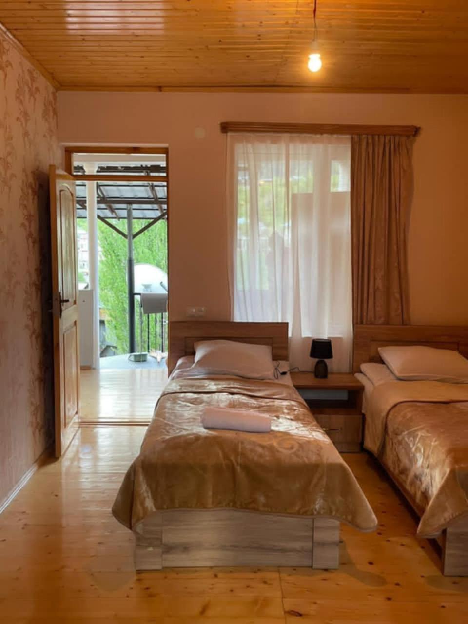 Guest House Nene メスティア エクステリア 写真